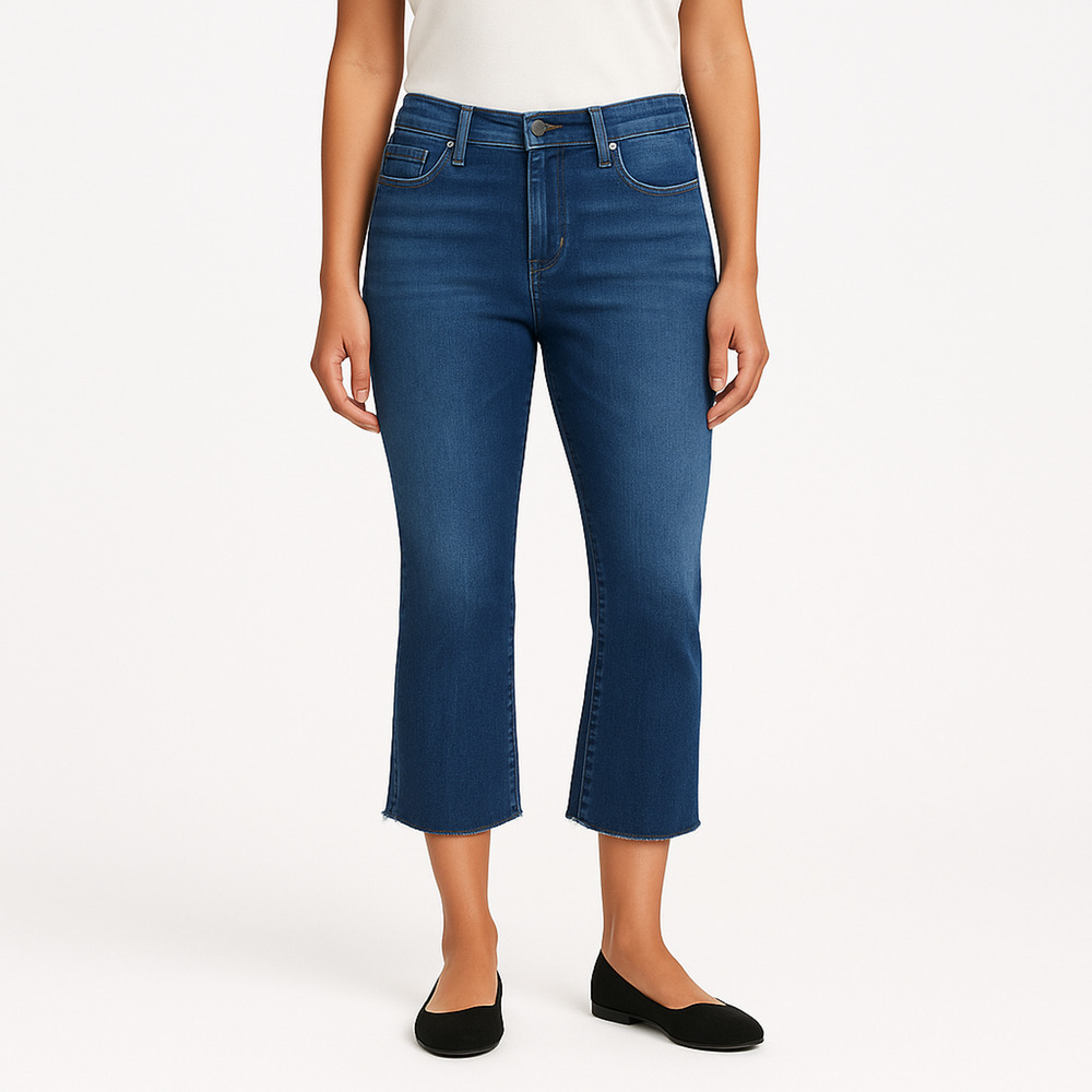 NWT Social Standard by Sanctuary Women’s Mid-Rise‎ Kick Crop Jeans – Size 4/27